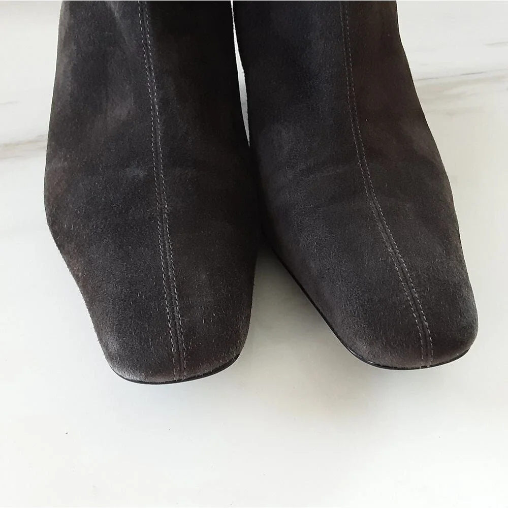 LORD & TAYLOR Flex Charcoal Gray Genuine Suede Bootie Sz 9